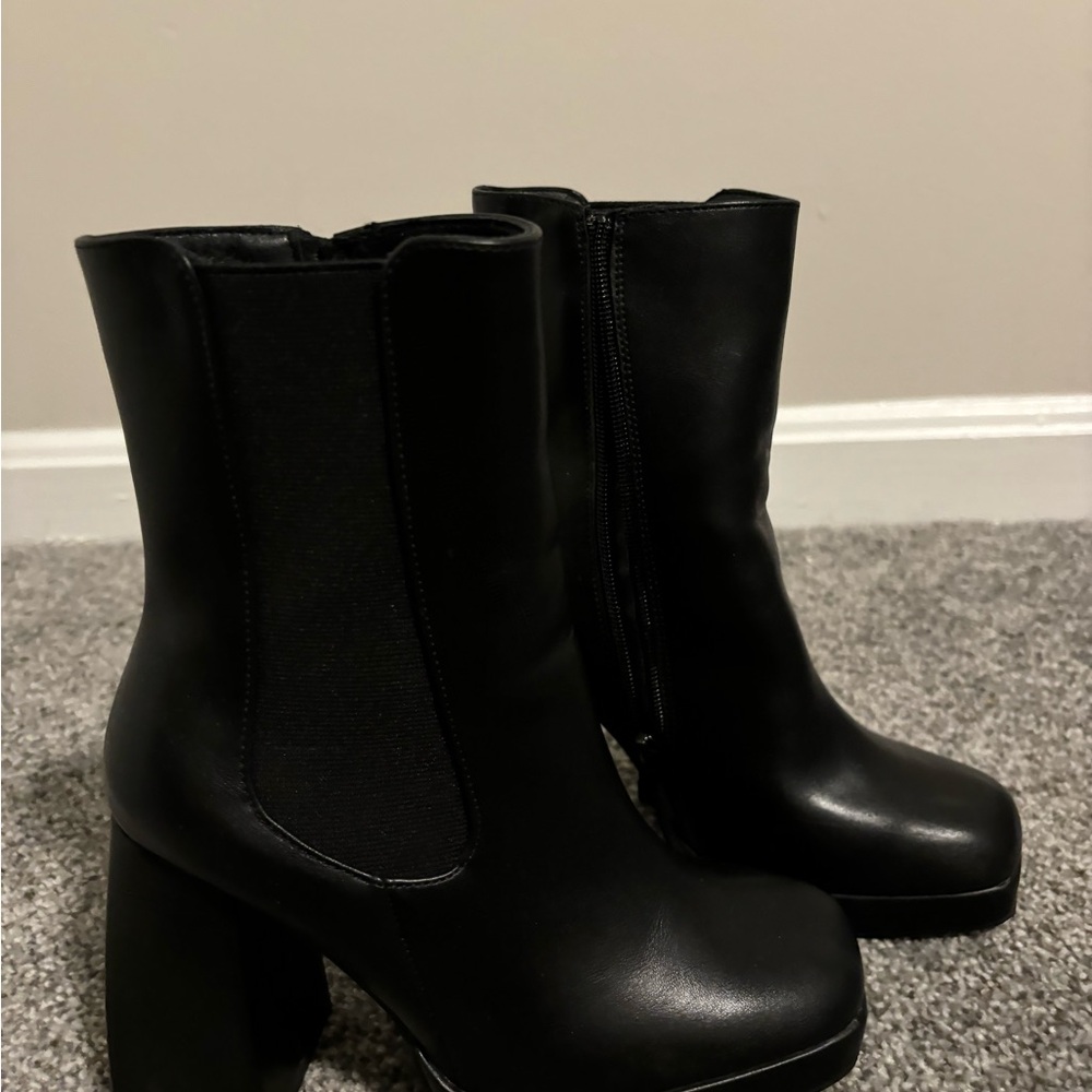 New - Picture 3 of 3